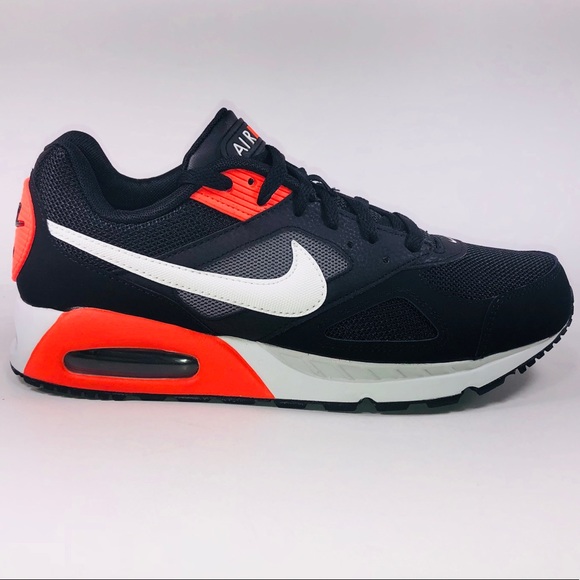 nike air max ivo black white